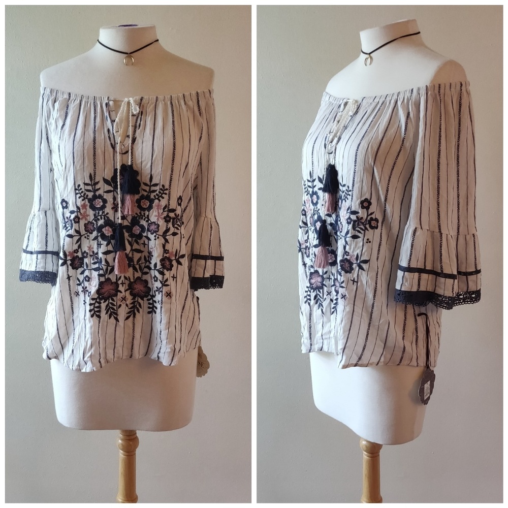NWT Knox Rose | Boho Embroidered Off Shoulder Top